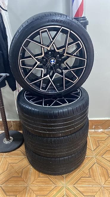 BMW üçün disklər və şin dəsti - Komplekt: 4 ədəd yüngül lehimli disk