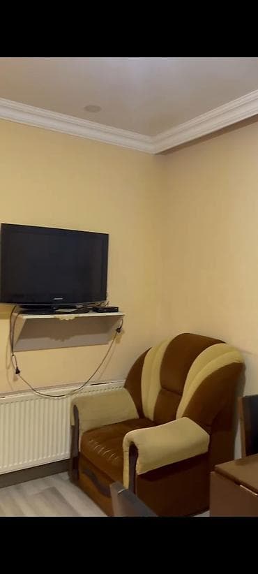 80 kv. m, 2 otaqlı, Kombi, Qaz, İşıq