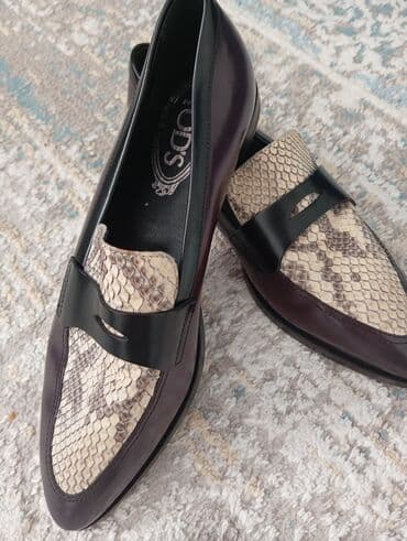 şnurlu qadın mokasinləri: TOD'S brendinin boz rəngli qadın loaferləri. Ayaqqabılar həm gündəlik — 2