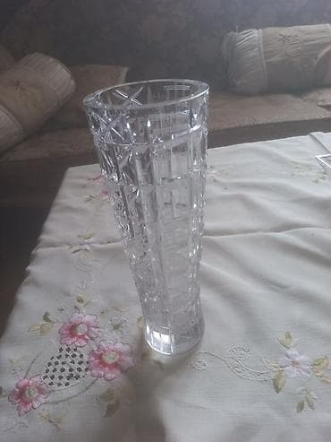 Bir vaza, Xrustal
