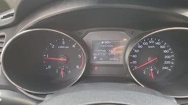 yağış sensoru: Kia Carnival: 2.2 l | 2022 il Van/Minivan — 13