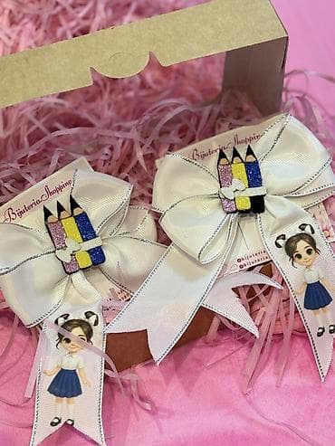 Toy paltarları və aksesuarları: Zərif saç aksesuarları dəsti Məzmun: - 3 növ bəzək: krujevalı ağ — 6
