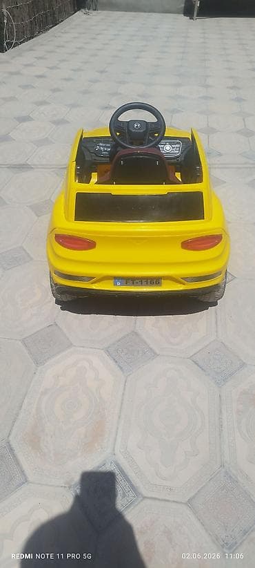 thomas oyuncaq paravoz dəsti: Uşaq elektrik maşını – sarı rəng, SUV tipli korpus - Model: FT-1166 — 2