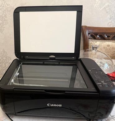 Rəngli printer.Istifade edilmeyib