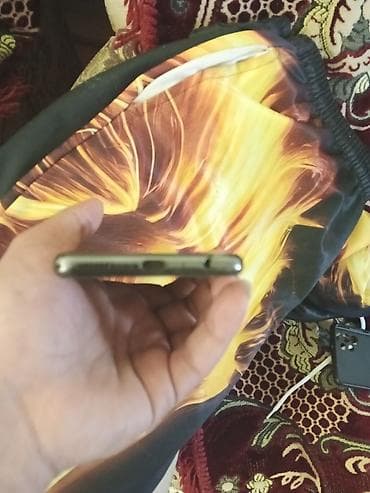 Аудиотехника: Samsung Galaxy A32, цвет - Черный, Сенсорный — 3