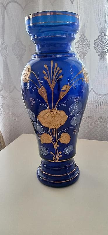 Bir vaza, Bogem şüşəsi