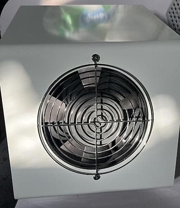 Stolüstü dırnaq tozsoranı. Güclü ventilyatorlu, üst hissədə metal