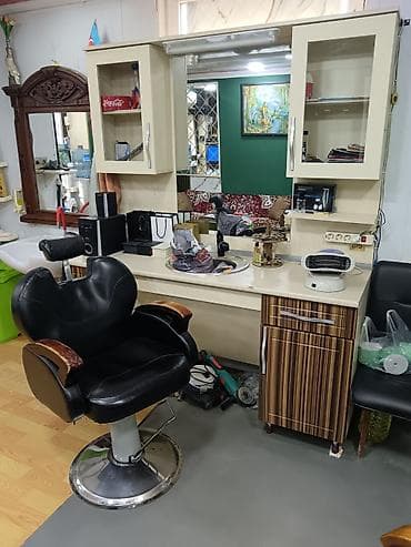 Салонные, медицинские комплекты мебели: Bərbər/kosmetolog üçün peşəkar iş yeri dəsti - Geniş güzgülü stolüstü — 1