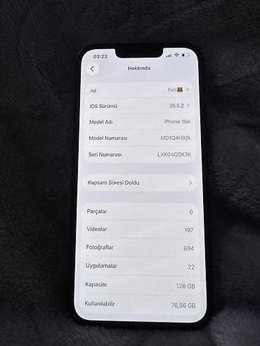 canon eos m: IPhone 16e, 128 GB, Qara, Face ID — 4