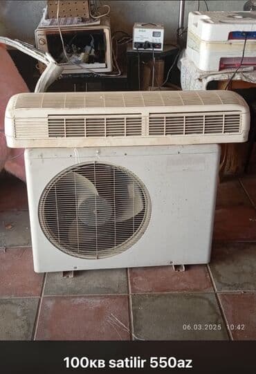 Split tipli kondisioner komplekti (daxili və xarici blok). Ön paneldə lalafo.az -da Split tipli kondisioner komplekti (daxili və xarici blok). Ön paneldə