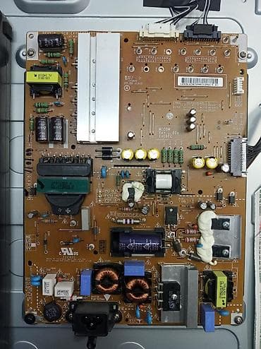 Masaüstü kompüterlər və iş stansiyaları: LG. SMART. LED. Televizorun Ana. Platasi. Satılır. 150 AZN — 2