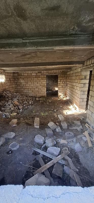 1 otaqli kiraye evler 250 azn: Satış üçün yarımçıq tikili – daş konstruksiyalı 2 mərtəbəli fərdi ev — 4