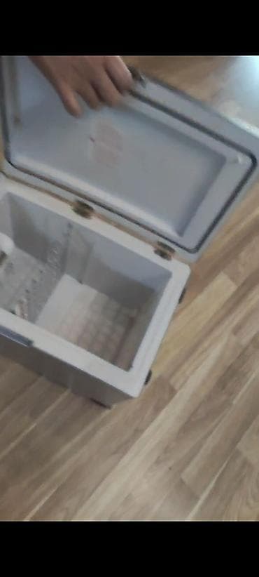 Yeni 1 qapılı Soyuducu Satılır, rəng - Qara, Təkərli lalafo.az -da Yeni 1 qapılı Soyuducu Satılır, rəng - Qara, Təkərli