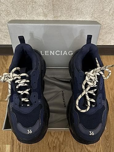 krosovka: Balenciaga, Ölçü: 36, rəng - Göy, İşlənmiş — 1