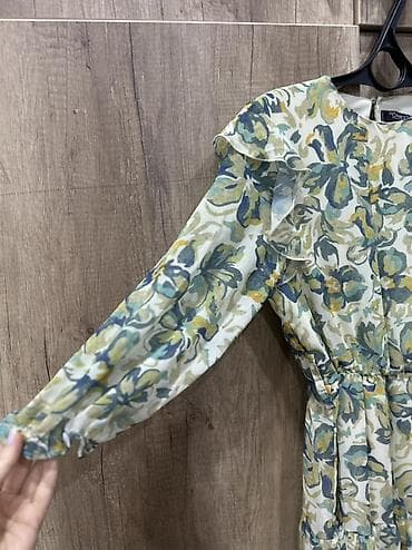 ayaqq: S ölçü çiçək naxışlı don - Rənglər: ağ fon üzərində mavi, yaşıl və — 4