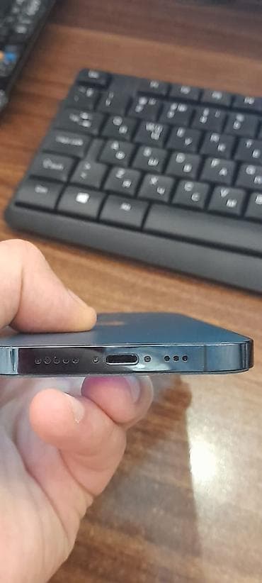 IPhone 12 Pro — 6