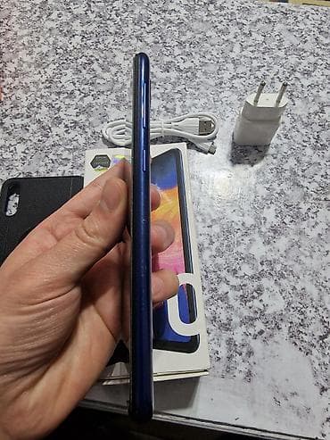 samsun a72: Samsung Galaxy A10, 32 GB, rəng - Göy, İki sim kartlı — 3