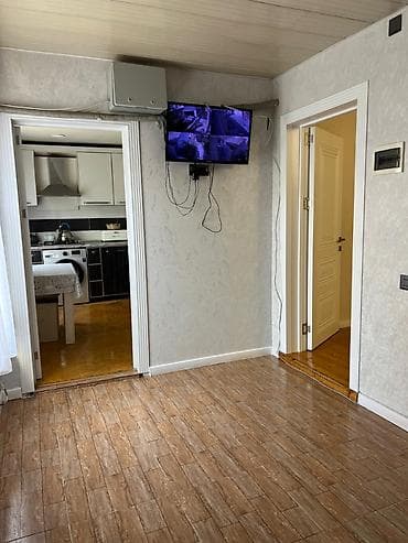 aff park: Qaraçuxur qəs. 5 otaqlı, 145 kv. m, Kredit yoxdur, Orta təmir — 5