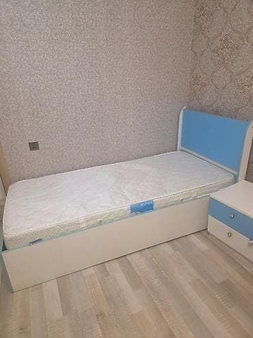 Oğlan və qız üçün, Çarpayı, Bazalı, Matras ilə, Siyirməsiz
