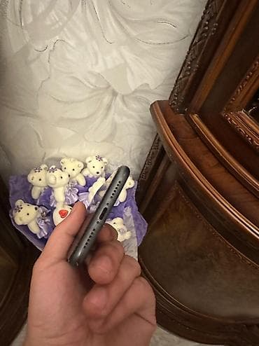 telofonlar ucuz: IPhone 11, 64 GB, Qara, Zəmanət, Simsiz şarj, Face ID — 5