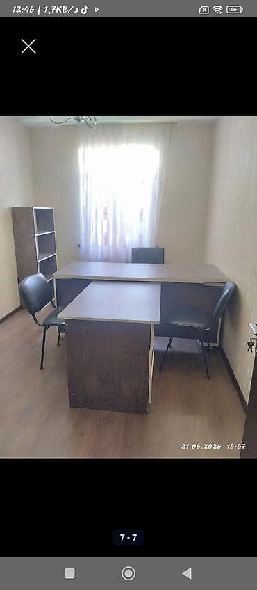 l masa: Ofis mebeli dəsti 150azn təcili satılır Tərkib: - 1 ədəd idarəçi yazı — 7