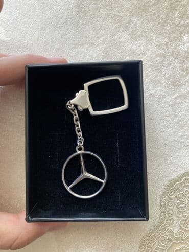 визитки изготовление ключей: Gümüş rəngli, Mercedes-Benz loqolu açar üzüyü. Zəncirbəndlə — 3