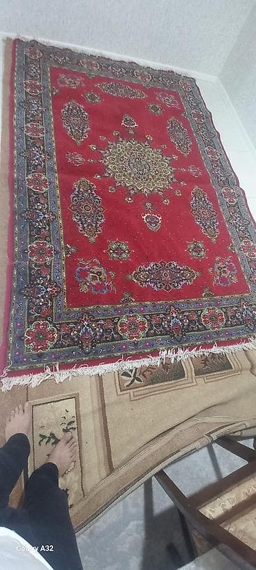 kohnə pullar alıram: Məhsul: Xalça dəsti (4 ədəd) Təsvir: - Klassik oriental naxışlı — 3