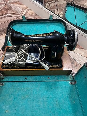 Elektrikli tikiş maşını – portativ qutuda - Klassik tipdə, metal