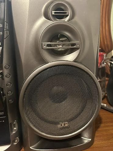 pc 1 tb: JVC musiqi mərkəzi satılır. Komplektə əsas blok və 2 ədəd iri ölçülü — 4