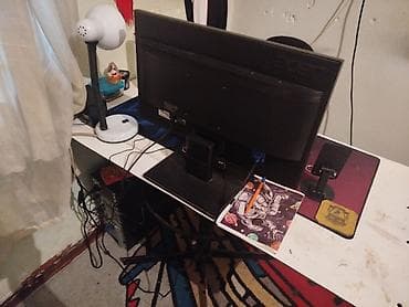 Masaüstü kompüter komplekti Tərkib: - Monitor: Acer, 24" (təxmini) — 2