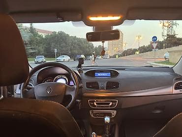 ravon 2: Renault Megane: 2 l | 2013 il 214088 km Hetçbek — 10