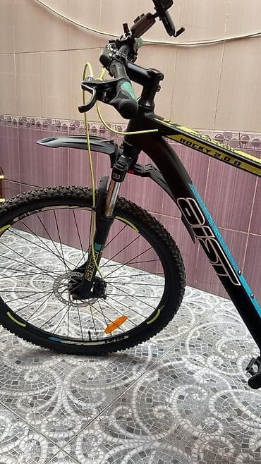 velosiped kameri: AIST Rocky 2.0 dağ velosipedi - Çərçivə: yüngül ərintili, sərt və — 2