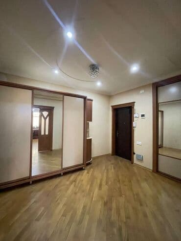 mehdiabadda torpaq satisi: Sumqayitda 6-ci mikrarayonda 9 mertebeli binanın 2-ci mərtəbəsində — 5