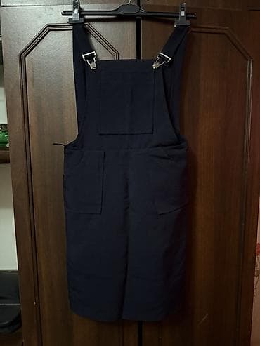 Ətəklər: Tünd göy rəngli salopon (kombinezon tipli) ətək. Xüsusiyyətlər: - Ön — 1