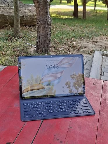 adapt: Honor Pad X9a + Klaviatura-Keys (Səliqəli və Təmiz) ​Planşet təxminən — 4