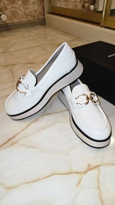 Аксессуары: Размер: 37, цвет - Белый, Новый — 1