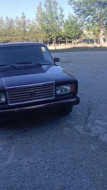 masın 07: VAZ 2107 sedan – tünd bordo rəngli klassik model. - Kuzov: 4 qapılı — 1