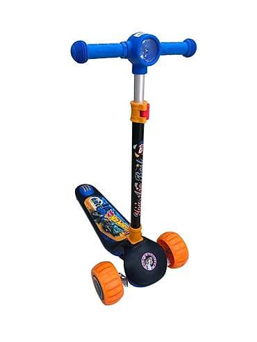 Uşaq skateri – 3 təkərli, bənövşəyi rəng, qəhrəman obrazlı ön panel -