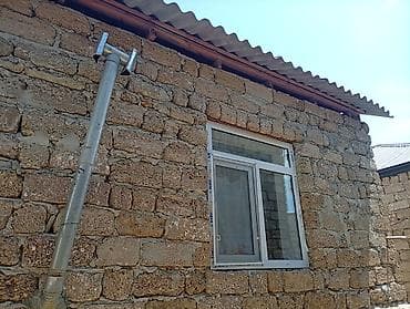 gunluk heyet evleri: Satılır: Ev satılır hər bir şey mövcuddur suyu qazı işığına tutmuş — 2
