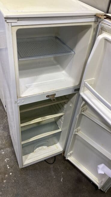 soyuducu anbar satilir: İki qapılı soyuducu - Üst hissə: dondurucu bölmə, bir ədəd çıxarıla — 2