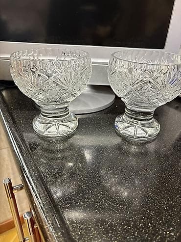 dondurma tortu: Tort və şiriniyyat qabı, Şüşə — 2