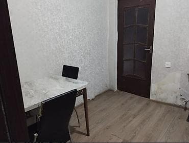 ev itileri: Salam.Ev Suraxanı hərbi komissarlığın yanında yerləşir.Evin qarşısında — 6