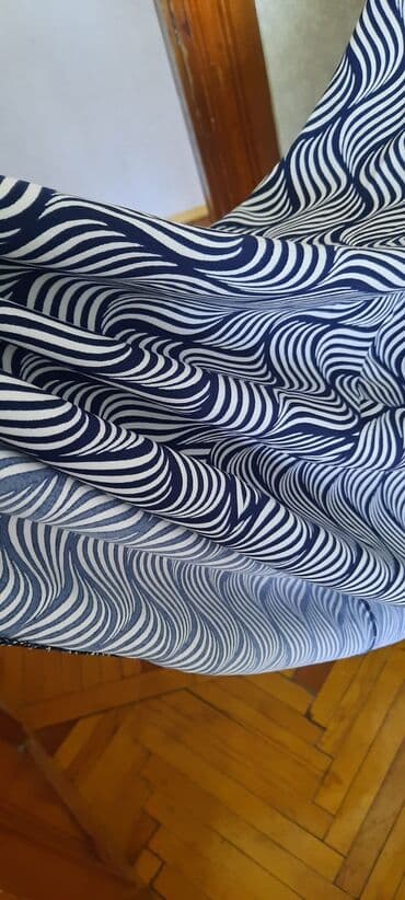 rabia hicab butik instagram: Phardidən endirimdə 110 manata almışam.Öz qiyməti 225 manatdı.Əynimə — 4