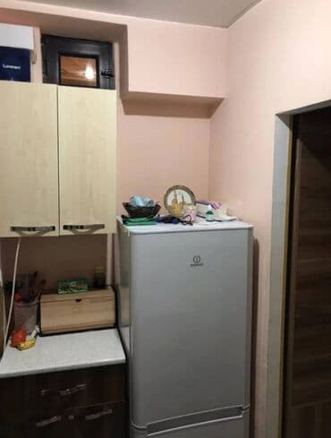 ecemide kiraye evler ucuz: Nəsimi rayonu Memar Əcəmi metrosunun yaxınlığında, 5 mertebeli binanın — 7