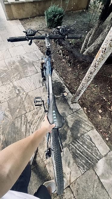 velosiped dinamosu: STRIM dağ velosipedi Tekerler deşilib sol eylec tutacağı qırılıb. - — 5