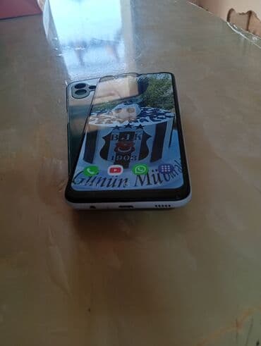 телефон fly stratus 8: Məhsul: Android smartfon - Ekran: tam ekran dizayn, damla tipli ön — 9