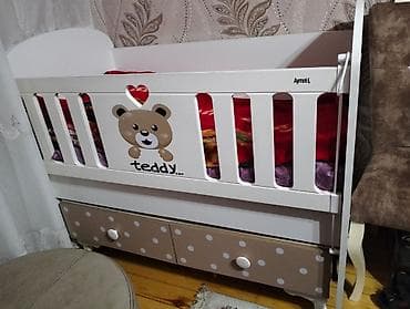 ikinci əl yelləncəklər: Oğlan və qız üçün, İşlənmiş, Dördbucaq, Beşik, Matras ilə, Yellənmə mexanizm ilə — 1