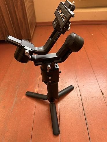 kamera gence: DJI Ronin seriyasından 3 oxlu əl gimballı stabilizator - Brend/model — 1