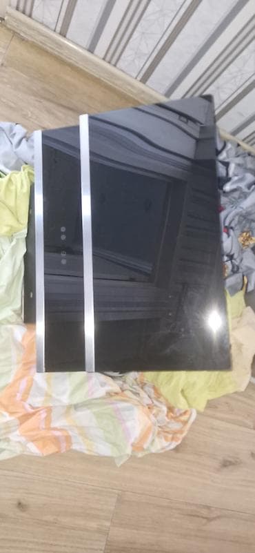 soba borusu: Mətbəx üçün şüşə panelə malik divar tipli aspirator (havalandırma — 1