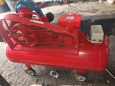 ağcaqanad torları: Sənaye tipli hava kompressoru – qırmızı, şaquli silindrli, təkərli — 3